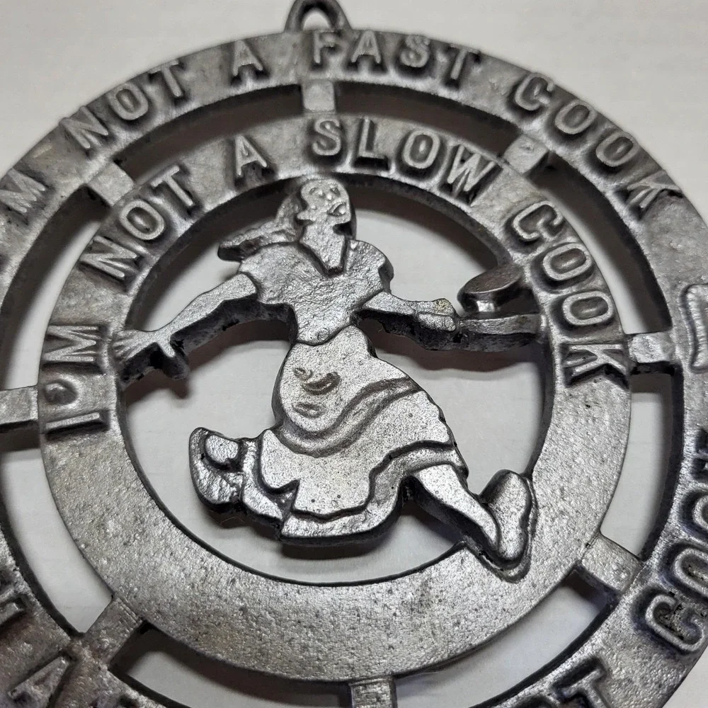VTG Metal Trivet 